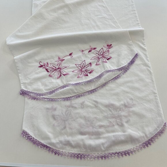Vintage White Pillowcases With Purple Floral Embroidery & Crochet Trims scallop - Picture 6 of 14